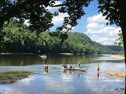 669 Rainbow Landing Dr