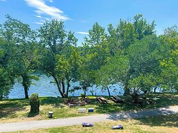 669 Rainbow Landing Dr