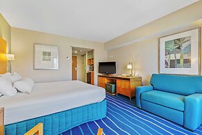 Castle at Ala Moana Hotel