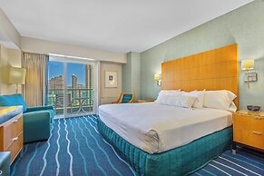 Castle at Ala Moana Hotel