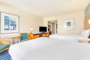 Castle at Ala Moana Hotel