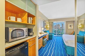 Castle at Ala Moana Hotel