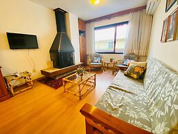 EXCELENTE OPÇAO - 03 quadras RUA COBERTA