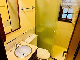 EXCELENTE OPÇAO - 03 quadras RUA COBERTA