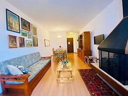 EXCELENTE OPÇAO - 03 quadras RUA COBERTA