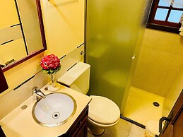 EXCELENTE OPÇAO - 03 quadras RUA COBERTA