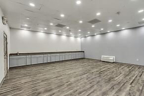 Suburban Studios Salt Lake City Airport