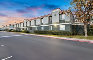 Suburban Studios Salt Lake City Airport