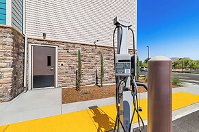 Woodspring Suites Corona