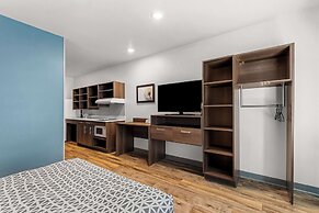 Woodspring Suites Corona