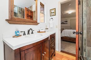 Stillwater Cove Lakefront