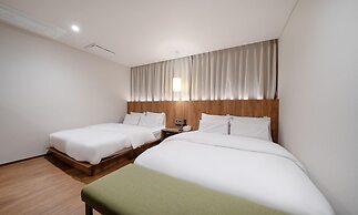 Simjak Hotel Dongtan By Aank