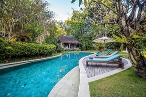 Villa Maimalu by Alfred in Bali