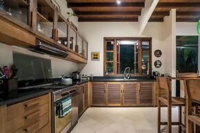 Villa Maimalu by Alfred in Bali