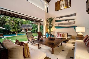 Villa Maimalu by Alfred in Bali