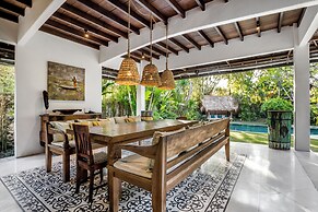 Villa Maimalu by Alfred in Bali
