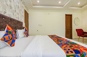 Fabhotel Meridian Inn