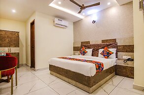 Fabhotel Meridian Inn