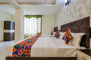 Fabhotel Meridian Inn