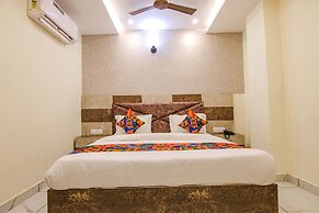 Fabhotel Meridian Inn