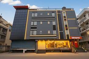 FabHotel PP Residency