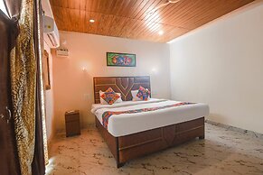FabExpress Corinthia Boutique Rooms, Candolim Beach