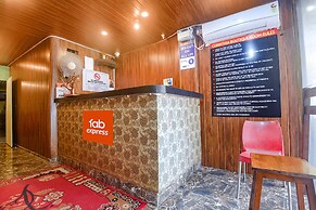 FabExpress Corinthia Boutique Rooms, Candolim Beach