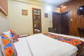 FabExpress Corinthia Boutique Rooms, Candolim Beach