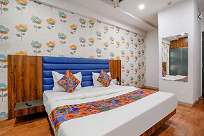 Fabhotel The Valentine