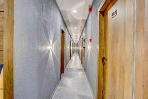 Fabhotel Western Inn