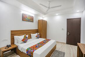 Fabhotel Unique Stay