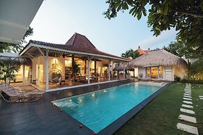 Villa M by Alfred in Bali