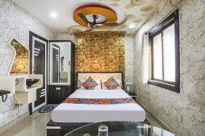 FabHotel Greenland Classic