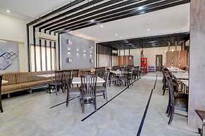 Fabhotel Heritage Palace