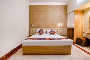 Fabhotel Heritage Palace