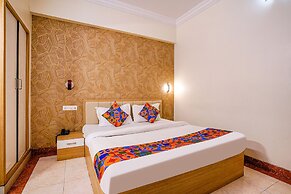 Fabhotel Heritage Palace