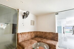 Fabhotel Dps International