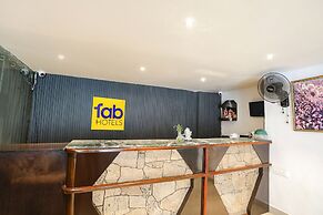 Fabhotel Dps International