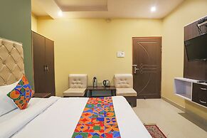 Fabhotel Dps International