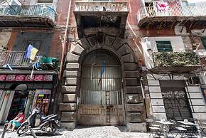 Via dei Tribunali 175