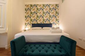 Via dei Tribunali 175