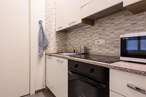 Via dei Tribunali 175