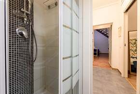 Via dei Tribunali 175