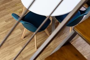 Via dei Tribunali 175