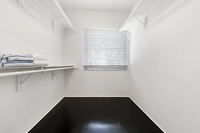 Summer Estate - Pool Parking Prime Location