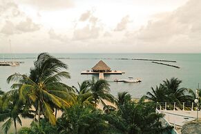 Villa Castello- Water Views Resort Amenities