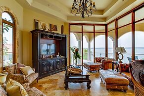 Villa Castello- Water Views Resort Amenities