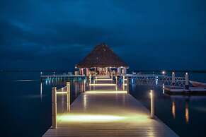 Villa Castello- Water Views Resort Amenities