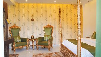 Hotel Sahebs Castle McLeodganj