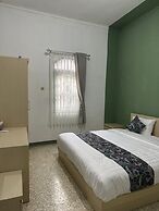 Homestay Azarine Jogja Dekat UGM By Simply Homy